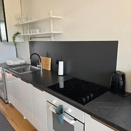 펜션 Apartel24 Chopin House Wifi Parking Netflix 바르샤바